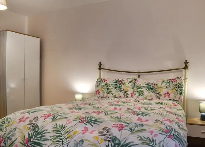 Salmon Leap 1 - Uk48206 Sleights